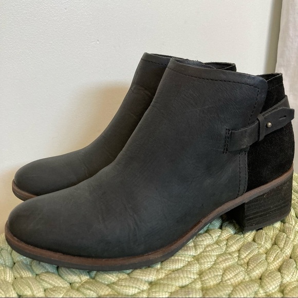 Kork-Ease Korks Sonya Black Matte Leather/Suede Buckle Ankle Boots/Booties - Picture 1 of 10